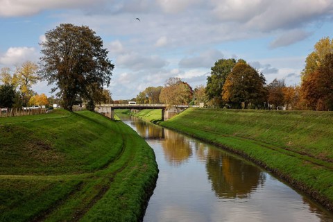 28.10.2020, Oberhausen, Ruhr area, North Rhine-Westphalia, Germany - Emscher, in this not yet