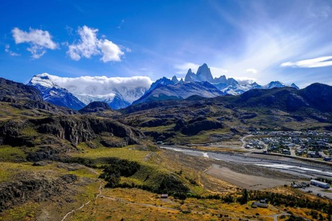 El Chaltén, Patagonia, Argentina, El Chaltén with a view of the Fitz Roy massif. El Chaltén offers