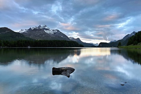 Morning atmosphere at Lake Sils behind Piz da la Margna, Sils, Engadin, Canton Graubünden,