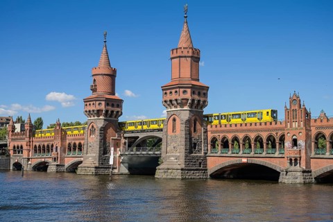 Oberbaum Bridge, Spree, Friedrichshain, Friedrichshain-Kreuzberg, Berlin, Germany, Europe