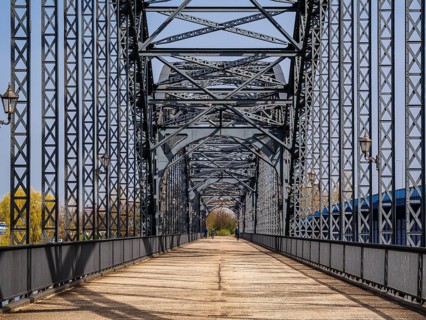 Old Harburger bridge, crossing Elbe river, Hamburg, Germany, Europe
