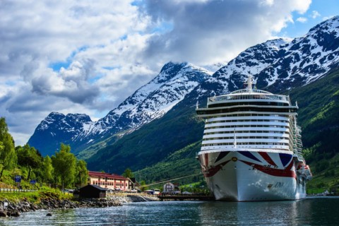 IONA PandO CRUISES, Olden, Innvikfjorden, Norway, Europe