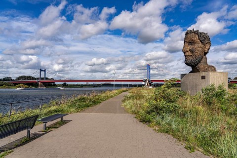 The Friedrich Ebert Bridge over the Rhine between Ruhort and Homberg, Mercator Island, sculpture