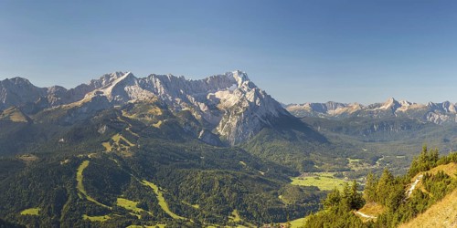 Panorama from the Wank, 1780m, to the Wetterstein mountains with Alpspitze 2628m, Jubiläumsgrat and