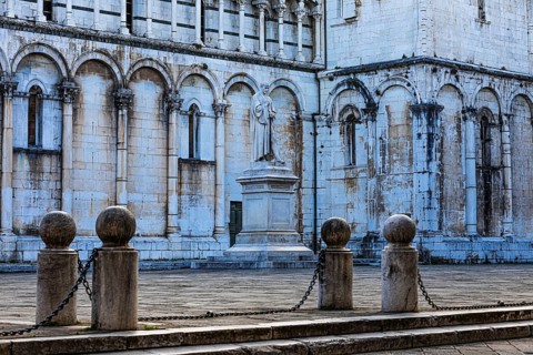 Piazza San Michele with the statue of the Italian politician Francesco Burlamacci, behind the