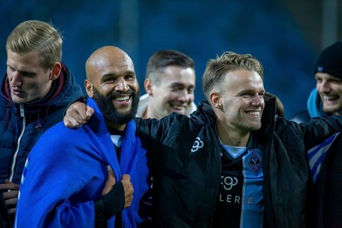 Football 3rd division, 2024/25 season, matchday 12: Waldhof Mannheim vs SV Wehen-Wiesbaden.