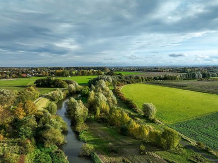 Bergkamen, Ruhr area, North Rhine-Westphalia, Germany, autumn landscape on the Seseke. The