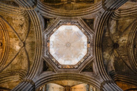 Ceiling vault in the main choir, Cathedral, Catedral de la Santa Creu i Santa Eulalia, Barcelona,