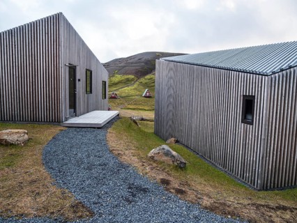Holiday cabins, Hveradalir geothermal area, Kerlingarfjöll, Icelandic highlands, Iceland, Europe