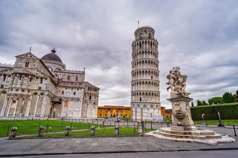 Leaning Tower of Pisa, Tuscany, Italy, Europe