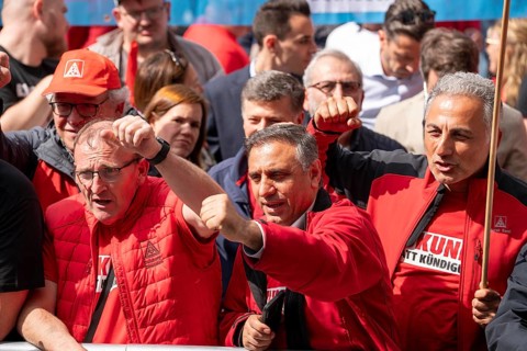 Demonstration by many thousands of steelworkers in front of the ThyssenKrupp headquarters in Essen