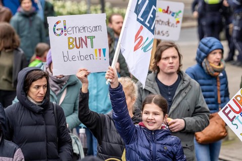 Pupils demonstrate against right-wing extremism, under the motto Schule bleibt Bunt (school remains