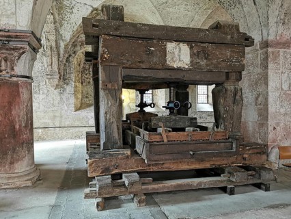 Lay refectory, exhibition of historical wine presses from the period 1668 to 1801, Eberbach