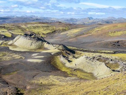 Moss-covered Laki crater or Lakagígar, series of craters, interior highlands of Iceland, Suðurland,