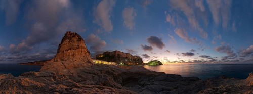 360° panorama at the beach Lido Le Roccette Club Tropea with the old town of Tropea situated on