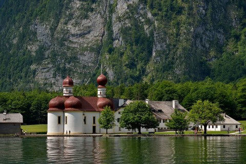 Pilgrimage church of St. Bartholomew on lake Königssee, Upper Bavaria, Bavaria, Germany, Europe