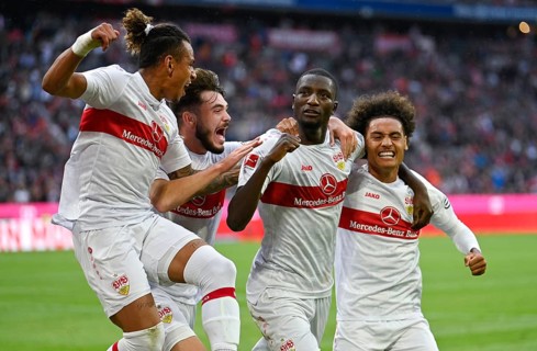Goal celebrations for Enzo Millot VfB Stuttgart (08), Serhou Guirassy VfB Stuttgart (09), Lilian