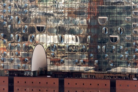 Hamburg, Elbphilharmonie, glass facade, view from the tower of St Michael's Church