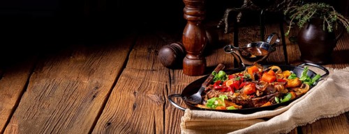 Tender beef with various vegetables