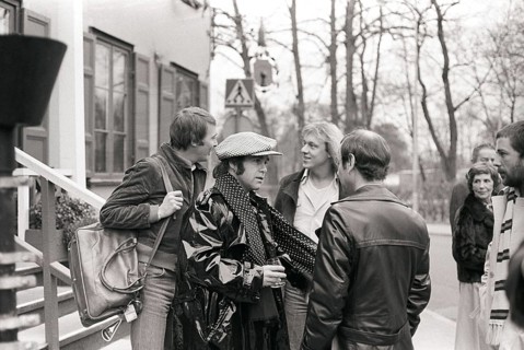 Elton John. English singer, songwriter born march 25 1947. Pictured wearing a chequered cap and a