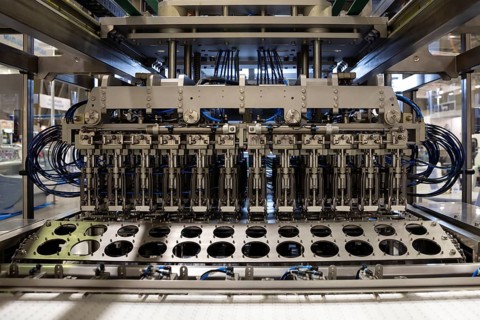 Automatic food packing machine for industrial use