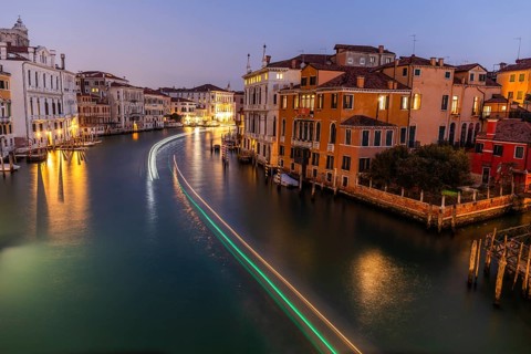 Morning atmosphere in front of sunrise, blue hour at dawn, view of the Grand Canal from the Ponte
