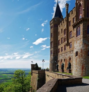 Panoramic view from the Scharfeck bastion, Margrave Tower and Michael Tower, Hohenzollern Castle