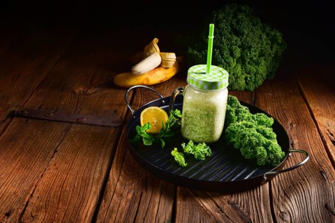 Kale banana smoothie
