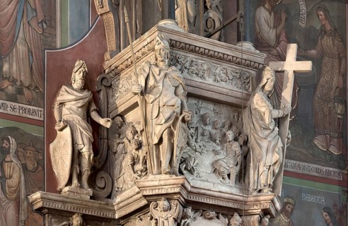 Sacrament house in the choir, detail of saints