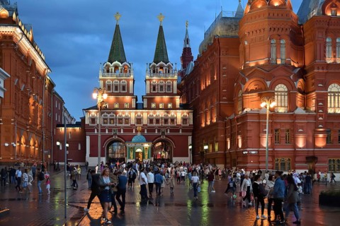 Moscow, Russia, September 22. 2018. voskresenskiye vorota and historical museum on a Manezhnaya