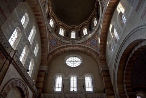 Built 1852-92, west transept, oblique view upwards, St., Sankt, Saint