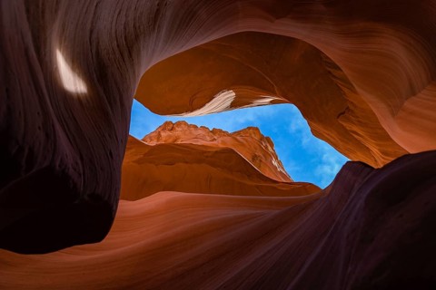 A picture of the rock formations of the Lower Antelope Canyon