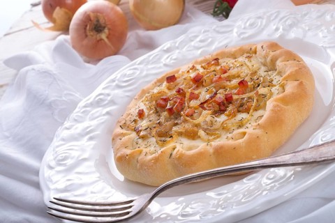 Onion tart and Federweisser (Nouveau)