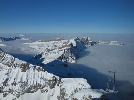 Look down from the Titlis, sea of fog and mountains