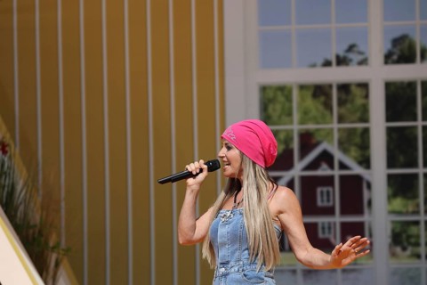 Misha Kovar (singer / musician) in the ARD TV programme Immer wieder sonntags, Rust, Germany /