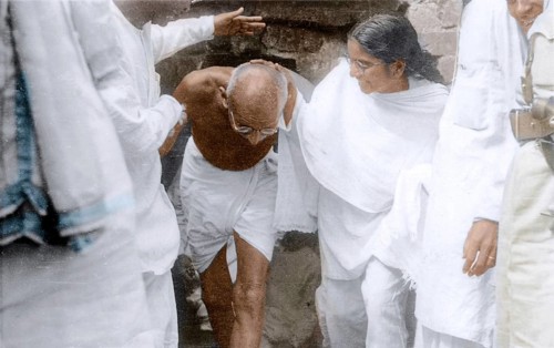 Mahatma Gandhi visiting village after Hindu Muslim riots, East Bengal, India, Asia, November 1946,