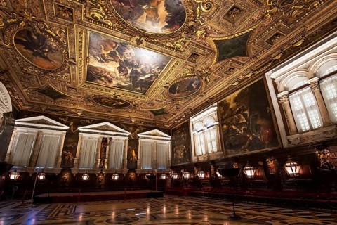 Scuola Grande di San Rocco, Sala Capitolare (Plenary Hall) or Sala Superiore, works by Tintoretto