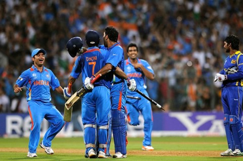 Mahendra Singh Dhoni 2R team mate Yuvraj Singh R Piyush Chawla R Ashwin L celebrate ICC Cricket