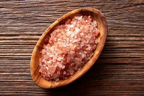 Pink Salt from the Himalayas mountains detail