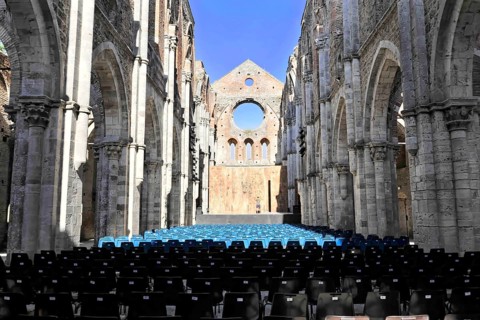 Church ruins of the Cistercian Abbey of San Galgano, Abbazia San Galgano, Gothic, Chiusdino,