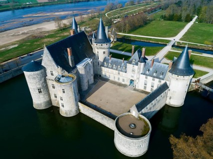 Castle of Sully-Sur-Loire, Loiret, Centre-Val de Loire, France, Europe