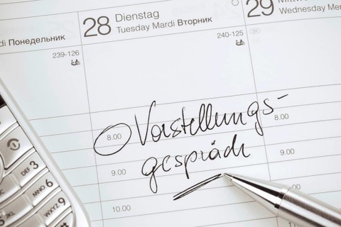 An appointment is entered in a calendar: Interview Austria