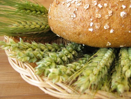 Wholemeal bread and cereals