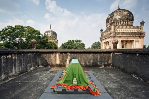 Domed tombs of qutub shahi kings, Hyderabad, Andhra Pradesh, India, Asia