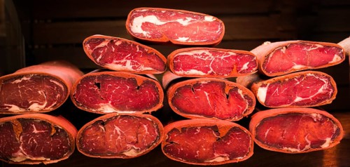 Highly seasoned, air-dried cured beef in Ottoman cuisine