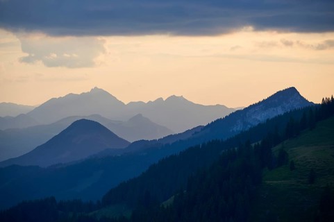 View from Breitenstein to Wendelstein and Spitzstein, Chiemgau Alps and Mangfall mountains,