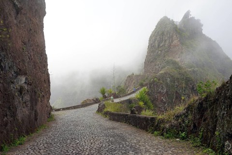 Old paved mountain road from Porto Novo to Ribeira Grande, Estrada de Corda (EN1-SA2) (formerly