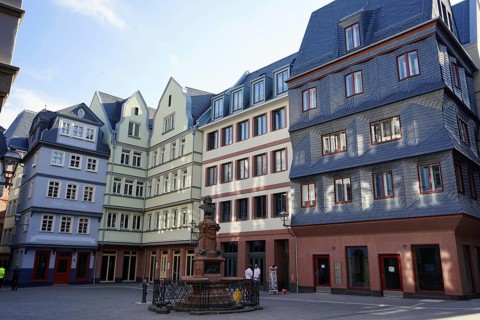 Stoltze Fountain, Hühnermarkt, Dom-Römer Project, New Frankfurt Old Town, Frankfurt am Main, Hesse,