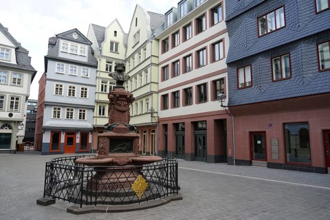 Stoltze Fountain, Hühnermarkt, Dom-Römer Project, New Frankfurt Old Town, Frankfurt am Main, Hesse,