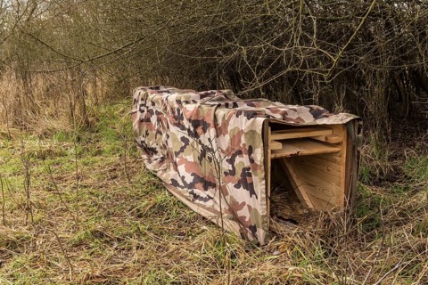 NSG Südliche Leineaue, Laatzen, live trap for catching nutrias (Myocastor coypus) on the bank of